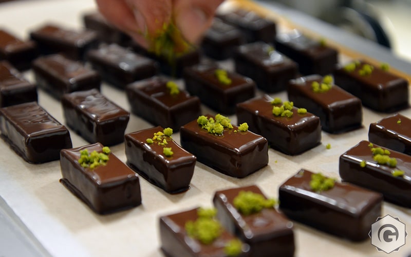 Production de bonsbons de chocolat par Didier Laurent