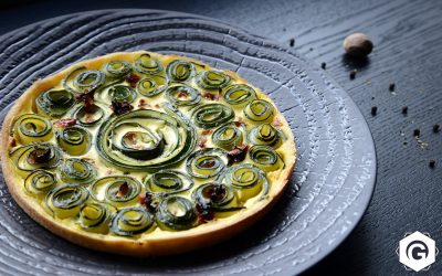 Tarte aux courgettes, chèvre et tomates séchées