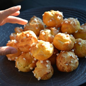 Recette : chouquettes au sucre perlé pour le goûter