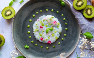 Carpaccio de bar, kiwi et basilic