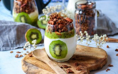 Verrines au kiwi et son granola au chocolat