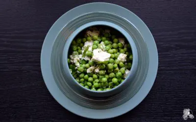 Salade de petits pois, feta et menthe